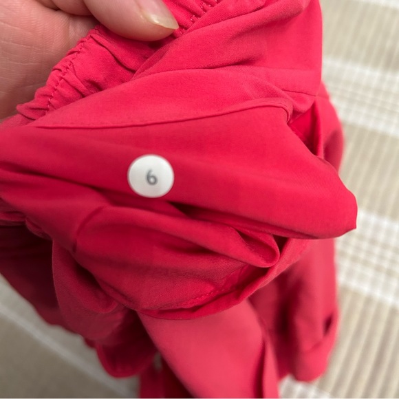 Lululemon shorts hot pink size 6 drawstrings - Picture 3 of 7